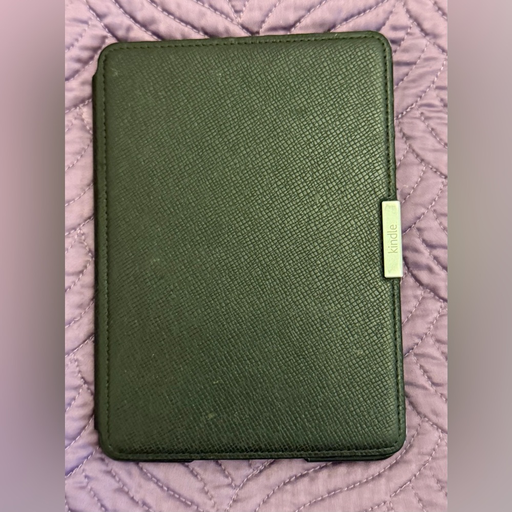 Barely used Kindle Paperwhite (7th Generation)